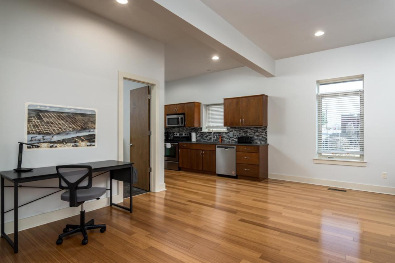 Amazing Downtown Location For Groups! Villa Литъл Рок Екстериор снимка