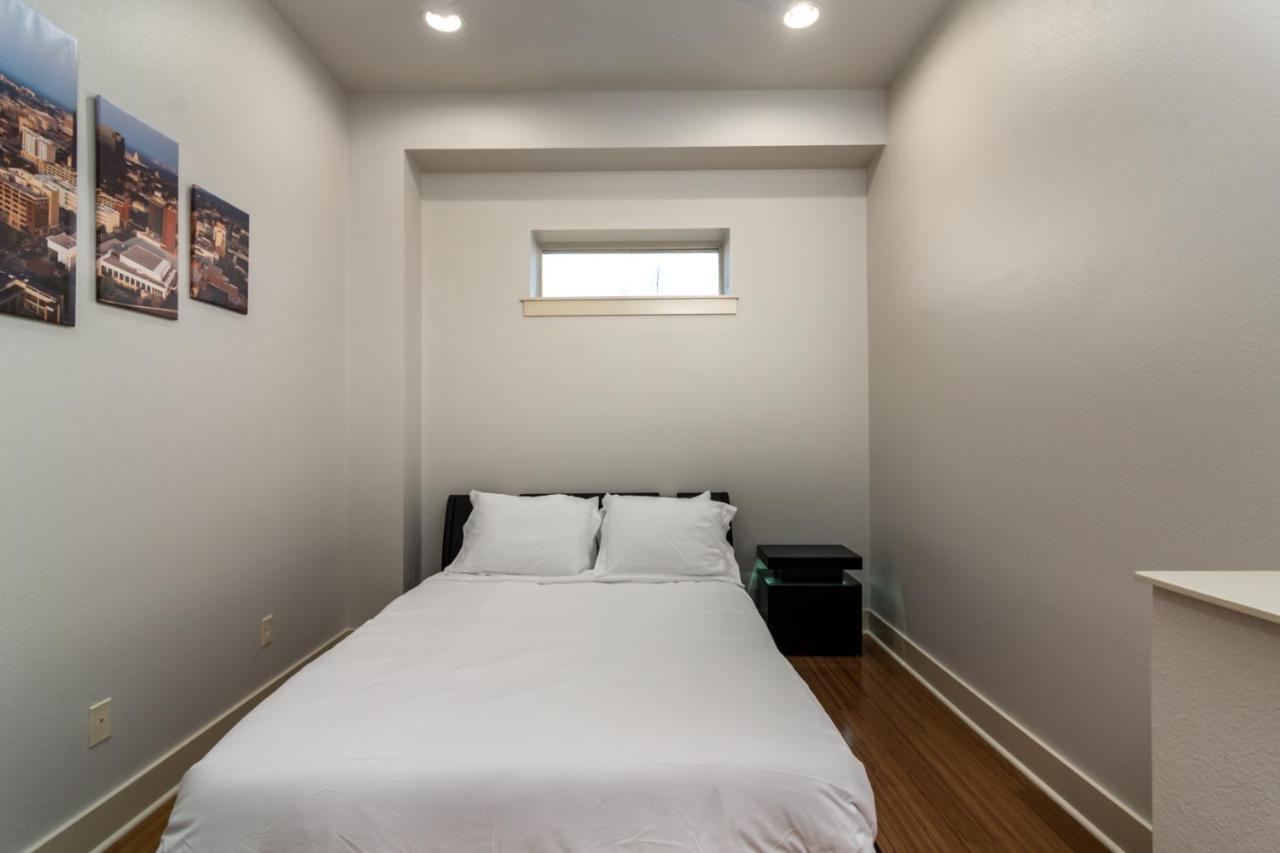 Amazing Downtown Location For Groups! Villa Литъл Рок Екстериор снимка